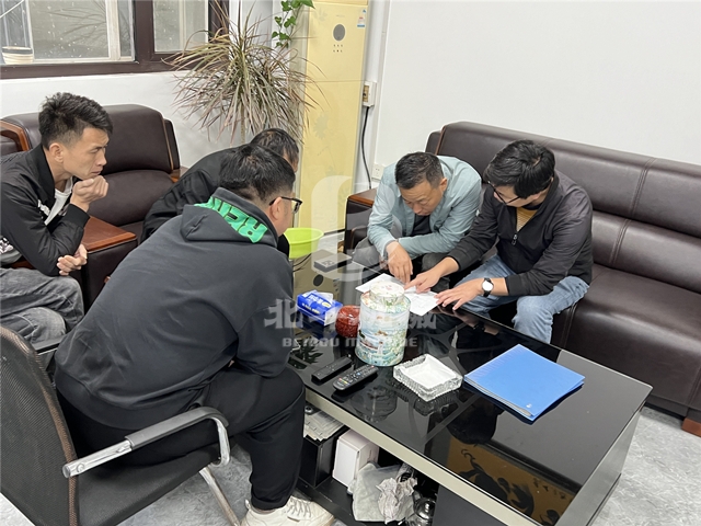 高標準定制！木材炭化機深受廣東客戶喜歡